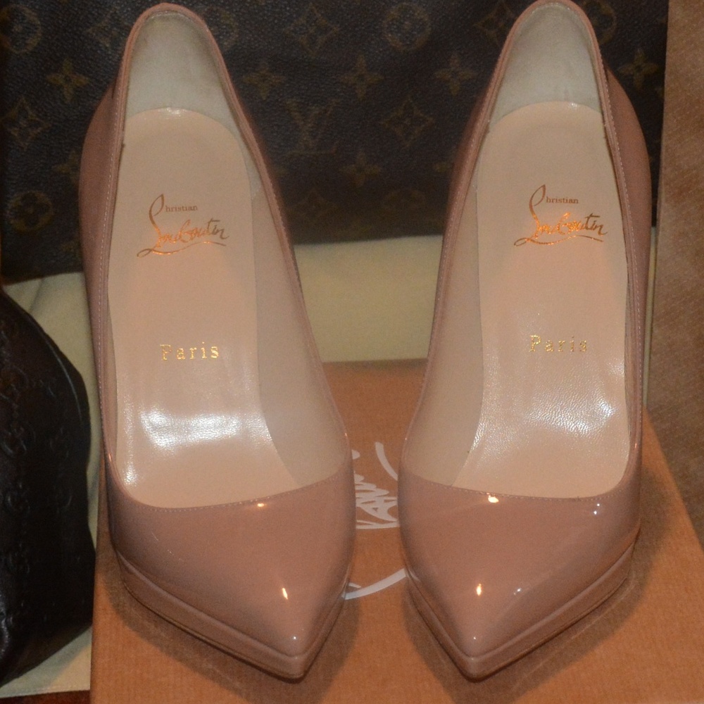 Brand New! Christian Louboutin - Pigalle Plato 120